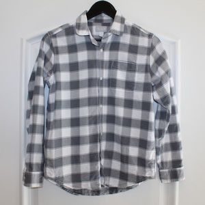 The Children’s Place button-down shirt (boy’s 14/XL)